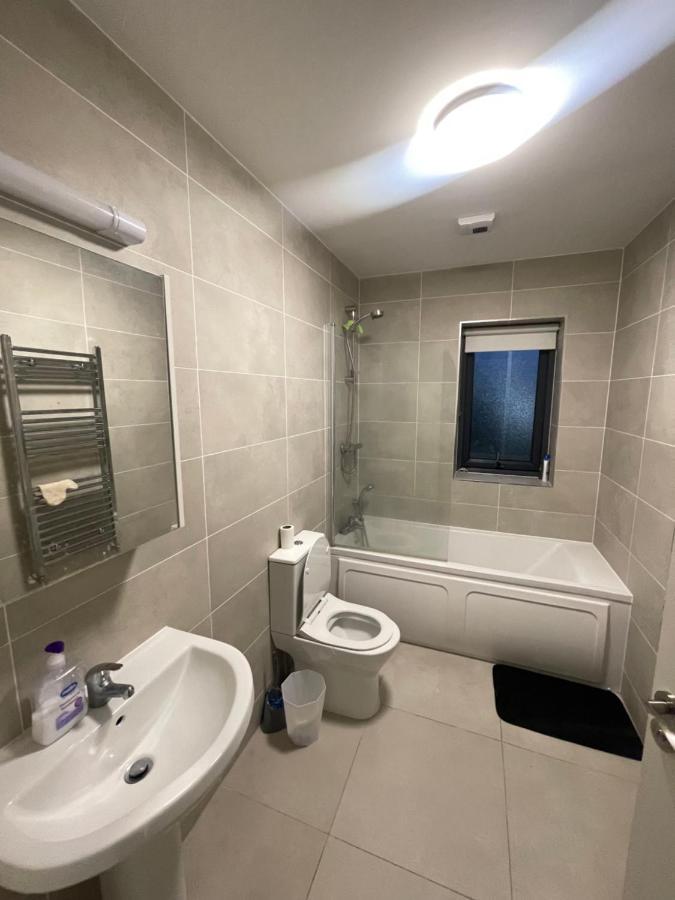 Private Room In A New Shared Apartment Maynooth Exterior photo